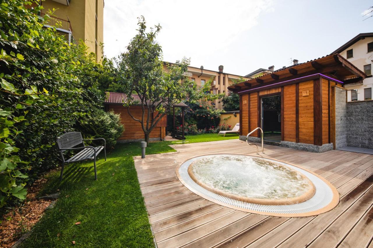 Hotel Elena Saint-Vincent Eksteriør billede